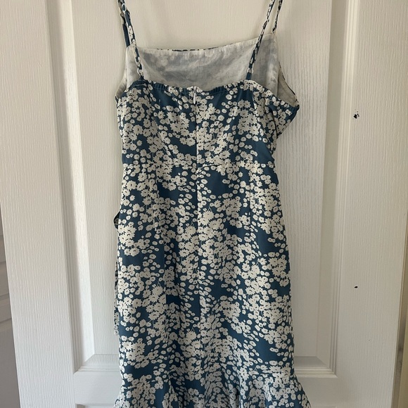 PRINCESS POLLY DRESS - Picture 3 of 4